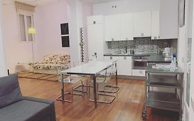 Modern Apartment II In Madrid